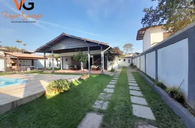 Casa para Locação em Guarujá, Praia da Enseada, 4 dormitórios, 3 suítes, 5 banheiros, 5 vagas