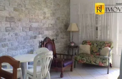 Ótima casa de 2 quartos a 100 metros da praia do peró