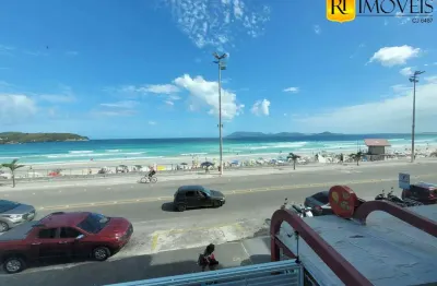 Apartamento de 02 quartos a venda de frente a praia do forte, cabo frio/rj