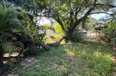 Terreno de 913 mt² residencial ou comercial à venda em outeiro, araruama/rj