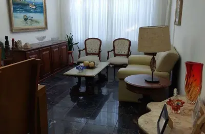 Cobertura com 4 quartos sendo 2 suítes à venda no centro, cabo frio/rj
