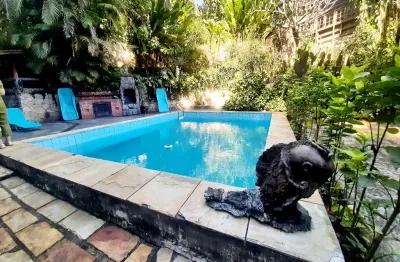 Chácara / sítio com 4 quartos à venda na Rua Veneza, 86, Alto da Serra, Duque de Caxias