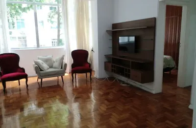 Apartamento  a uma quadra da praia reformado copacabana 2 quartos posto6