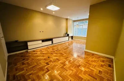 Apartamento impecável com 3 quartos, reformado no flamengo