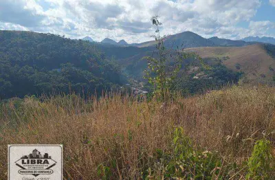 Terreno com duas frentes, aclive, vista deslumbrante!!! com lazer no condomínio.