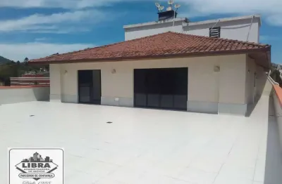 Cobertura à venda: salão, terraço, 3 suítes e 2 vagas, a minutos do centro!