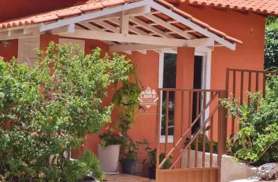 Casa dos sonhos à venda: tranquilidade, conforto e vista deslumbrante a 5 minutos de bom sucesso!