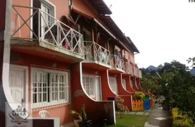 Casa em condomínio fechado com 3 quartos à venda na Rua Goitacases, Jardim Meudon, Teresópolis