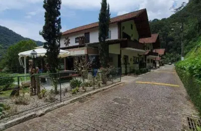 Casa em condomínio fechado com 3 quartos à venda na Alameda Jacauna, 160, Granja Guarani, Teresópolis