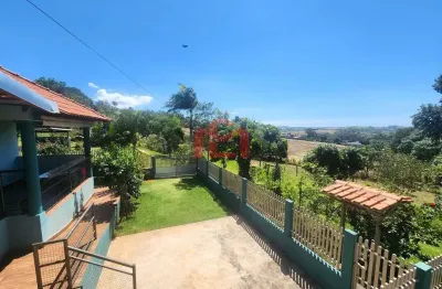 Propriedade rural documentada com casa e estrutura completa – estrada vieira