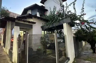 Casa para venda em araxá, centro, 4 dormitórios, 1 suíte, 4 banheiros, 1 vaga