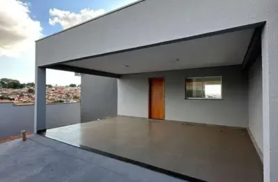 Casa para venda em araxá, joão bosco teixeira, 3 dormitórios, 1 suíte, 2 banheiros, 4 vagas