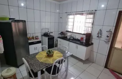 Casa para venda em araxá, jardim europa, 3 dormitórios, 1 suíte, 2 banheiros, 4 vagas