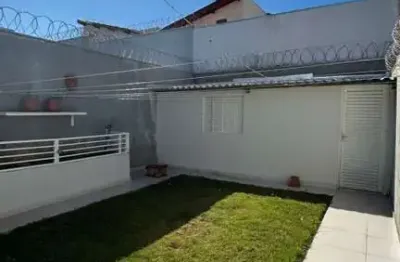Casa para venda em araxá, jardim europa iv, 2 dormitórios, 1 suíte, 2 banheiros, 3 vagas