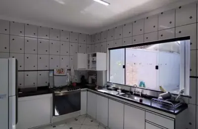 Casa para venda em araxá, jardim europa, 3 dormitórios, 1 suíte, 3 banheiros, 4 vagas