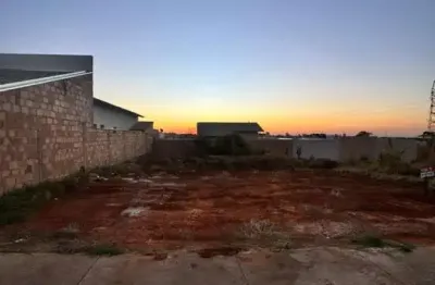Terreno à venda no Loteamento Dona Adélia, Araxá 