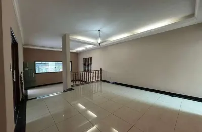 Casa para venda em araxá, centro, 4 dormitórios, 1 suíte, 3 banheiros, 4 vagas