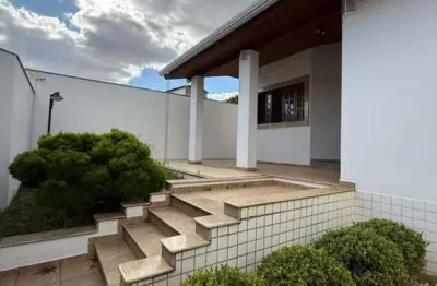 Casa para venda em araxá, centro, 4 dormitórios, 1 suíte, 4 banheiros, 10 vagas