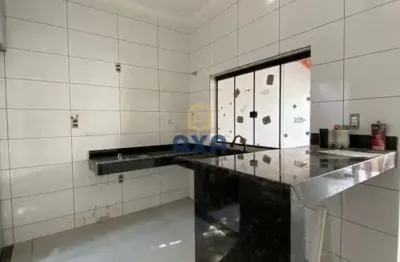 Casa com 2 quartos à venda na Perito Edson Zambroti, 45, Loteamento Residencial Dona Adélia II, Araxá por R$ 290.000