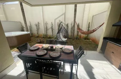 Sobrado à venda em campinas, loteamento alphaville campinas, com 4 quartos, com 210.55 m²