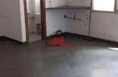Sala com aproximadamente 40m² na av. abílio machado