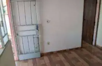 Casa com 1 quarto para alugar no Novo Glória, Belo Horizonte 