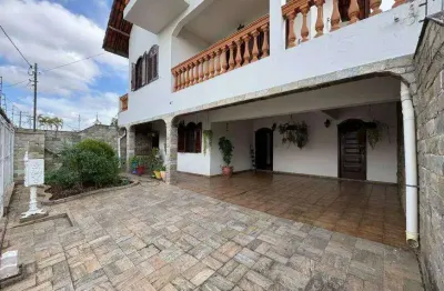 Casa com 4 quartos para alugar no Alípio de Melo, Belo Horizonte 