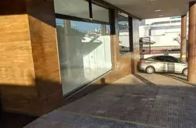 Conjunto de salas comerciais com aproximadamente 250m² no castelo