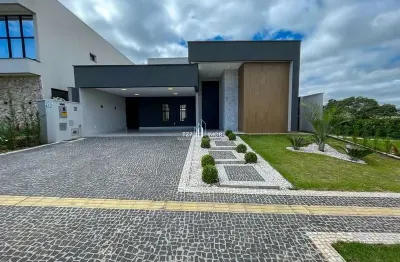 Casa térrea completa em armários com 4 suítes plenas.