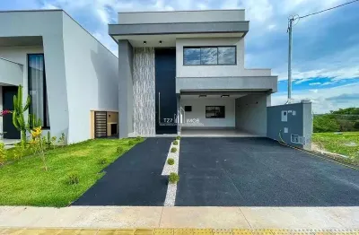 Triplex no jardins capri com 4 quartos sendo 3 suítes plenas.