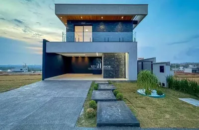 Sobrado com 3 suítes plenas sendo uma master com hidro + home office.