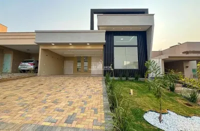 Casa térrea com 3 suítes plenas sendo uma master + home office.