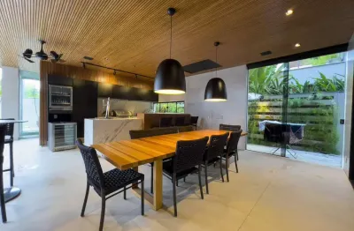 Linda casa 1000m2 com subsolo condomínio alphaville para venda