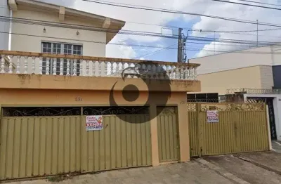 Casa com 3 quartos para alugar no Centreville, São Carlos 