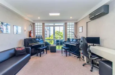 Sala comercial à venda na Avenida Protásio Alves, 3504, Petrópolis, Porto Alegre