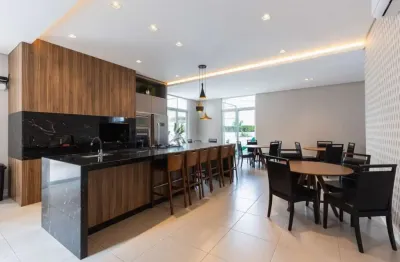 Apartamento exclusivo no centro de curitiba - 2 suítes e lazer completo