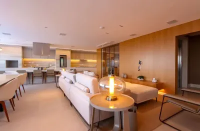 Apartamento para Venda em Curitiba, Campo Comprido, 3 dormitórios, 3 suítes, 4 banheiros, 4 vagas