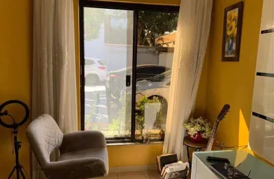 Casa com 3 quartos à venda na Rua Solidônio Leite, Vila Ivone, São Paulo