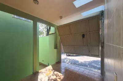 Casa com 3 quartos à venda na Rua Antônio Peres Mulla, Vila Carrão, São Paulo
