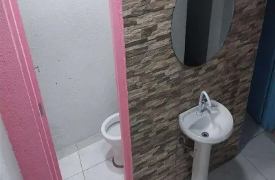 Sala comercial para alugar na Rua Serra de Bragança, Vila Gomes Cardim, São Paulo