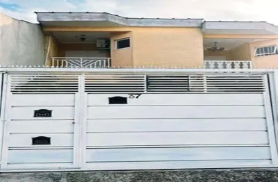 Casa com 3 quartos à venda na Rua dos Financiais, Parque dos Bancários, São Paulo