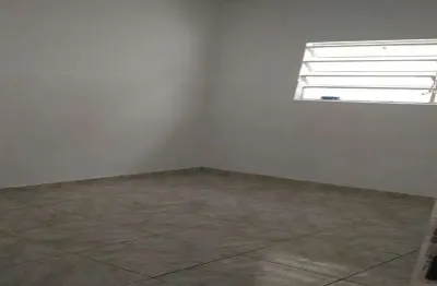 Casa com 2 quartos para alugar na Rua Terra Roxa, Cidade Mãe do Céu, São Paulo
