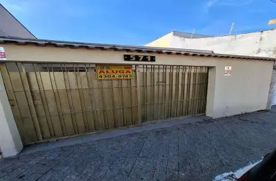 Casa com 2 quartos para alugar na Rua Antônio Gomes, Vila Santa Clara, São Paulo
