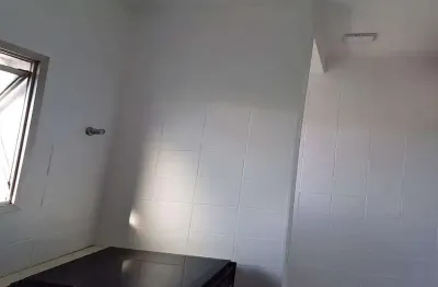 Apartamento com 2 quartos para alugar na Rua Ayl Bandeira, Quinta da Paineira, São Paulo