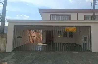 Casa com 3 quartos para alugar na Rua Atalaia Velha, Vila Canero, São Paulo