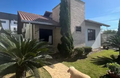Casa á venda no bairro praça com 190m², 3 dormitórios, ampla área de festa