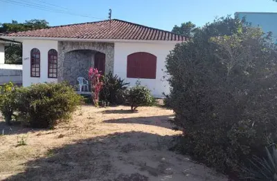 Casa á venda no bairro praça com 130m² em um amplo terreno de 1.400m²