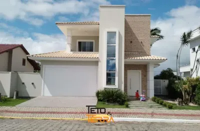 Casa á venda com 168m² no bairro universitário em tijucas, 3 dormitórios, 1suíte