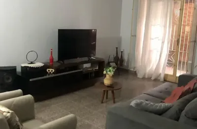 Casa a venda no lote xv com 3 quartos , vaga de garagem e terraço