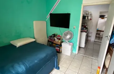 Casa de vila venda próximo a estação do gramacho e de todo o comércio.